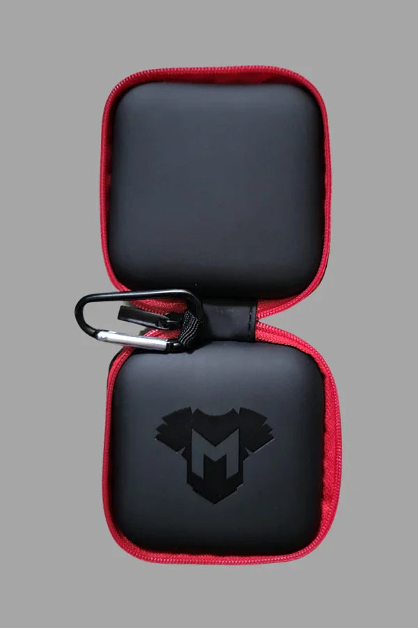 Jax Wanderlust. Mini Zip-Case com Mosquetão. Preto + Vermelho