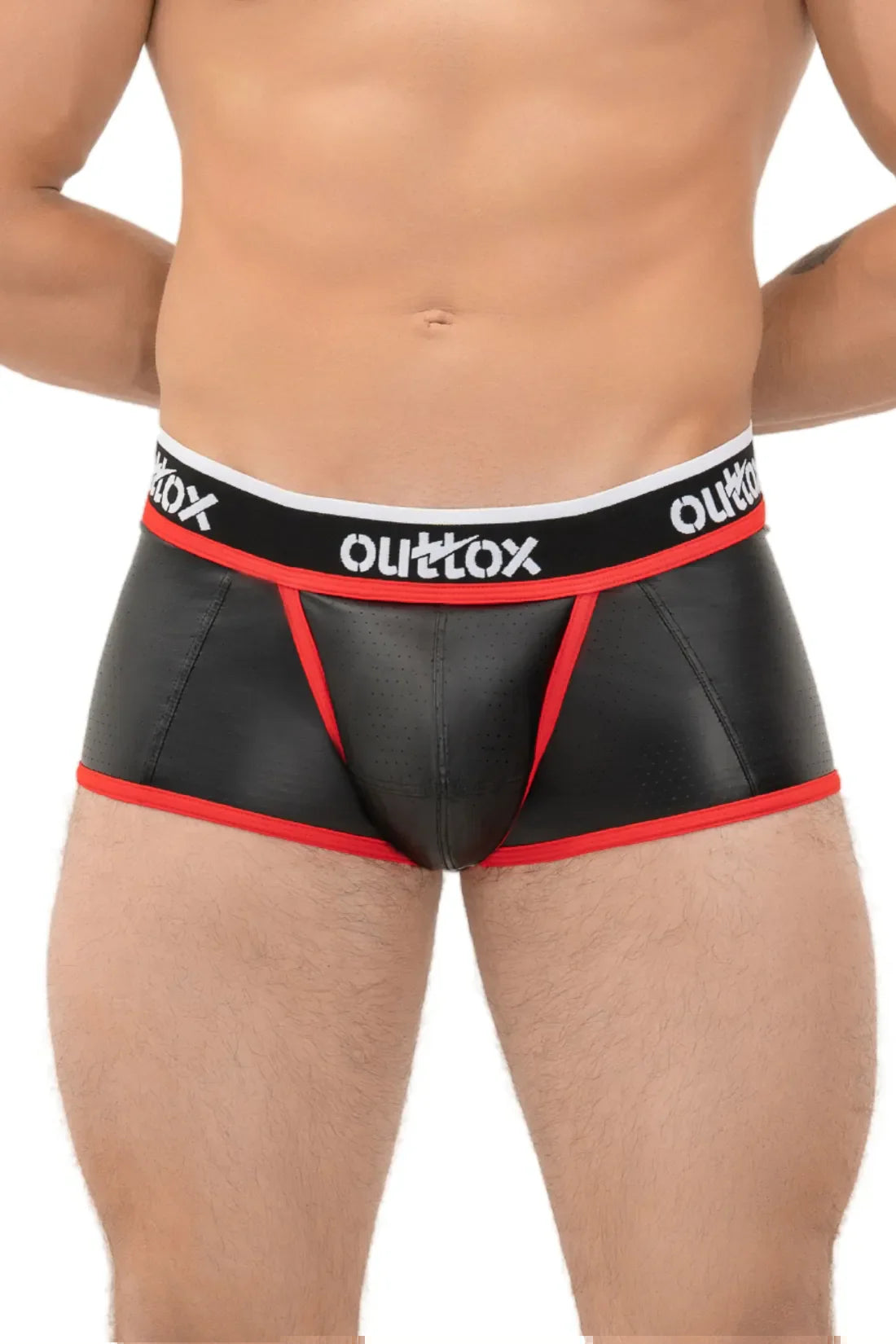 Outtox. Pantalones cortos con parte trasera abierta y bragueta a presión. Negro y rojo