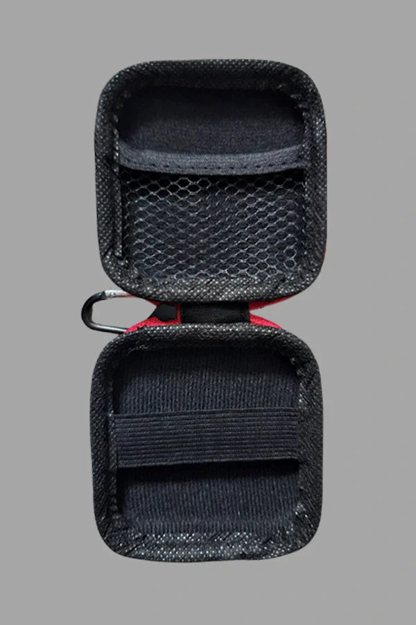 Jax Wanderlust. Mini Zip-Case com Mosquetão. Preto + Vermelho